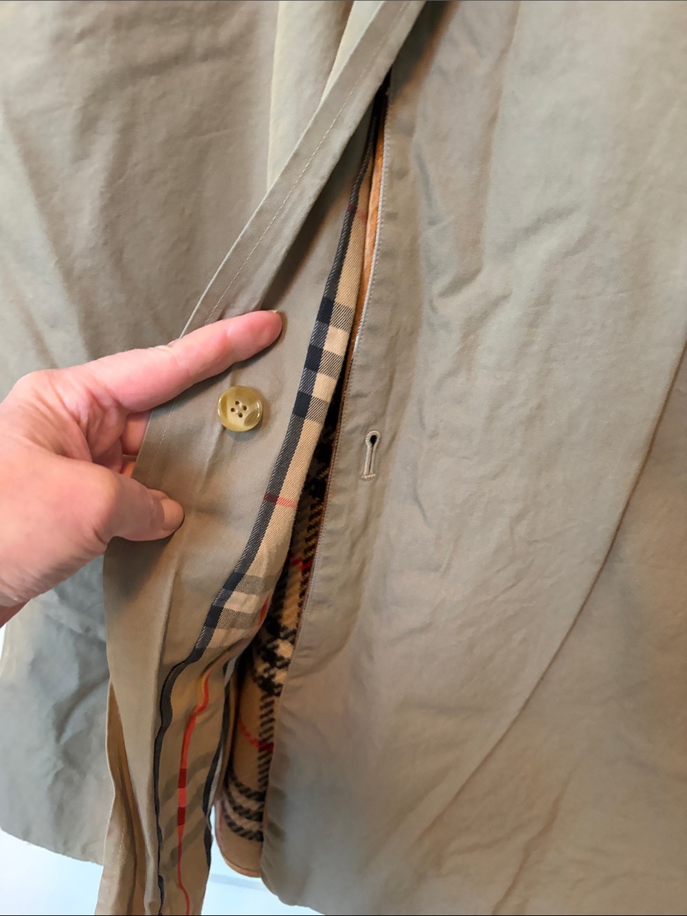 Vintage Burberry OliveGreen/Tan Trench Coat With Removable Wool Lining - Picture 13 of 16